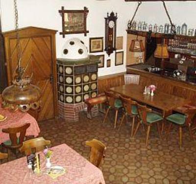 фото отеля Gasthof Zum Goldenen Hirschen