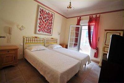 фото отеля Les Flots Bleus Hotel Le Lavandou