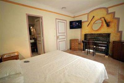 фото отеля Les Flots Bleus Hotel Le Lavandou