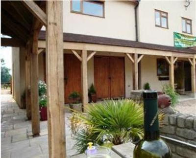 фото отеля Watersmeet Country Inn & Hotel Gloucester