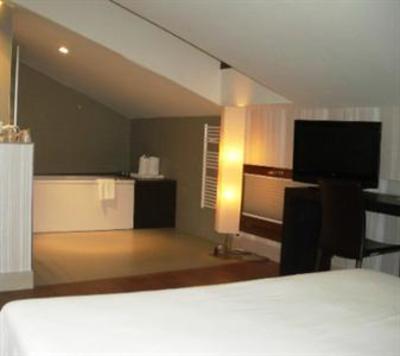 фото отеля Hotel Puerta del Arco Tudela de Duero