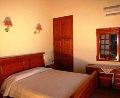 фото отеля Aloni Cottages