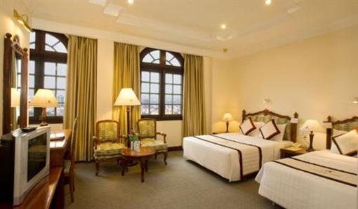 фото отеля Riverside Hotel 2