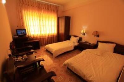 фото отеля Riverside Hotel 2