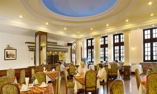 фото отеля Riverside Hotel 2