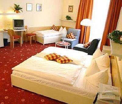 фото отеля Akzent Hotel Hohenblick Mühlhausen im Täle
