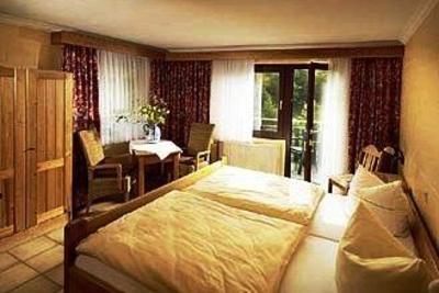 фото отеля Hotel Haus Kylltal