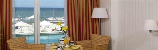 фото отеля Hermitage Hotel