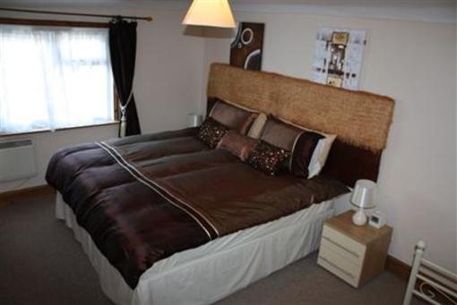 фото отеля Robertsbridge Retreat at Cornhill Luxury Apartments