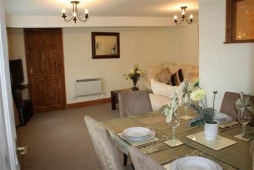 фото отеля Robertsbridge Retreat at Cornhill Luxury Apartments