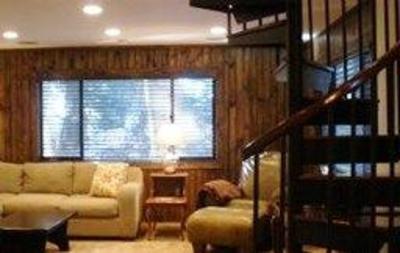 фото отеля Double D Lodge