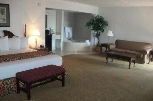 фото отеля Days Inn And Suites Duncan Spartanburg