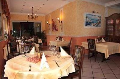 фото отеля Hotel-Restaurant La Fontana Costanzo