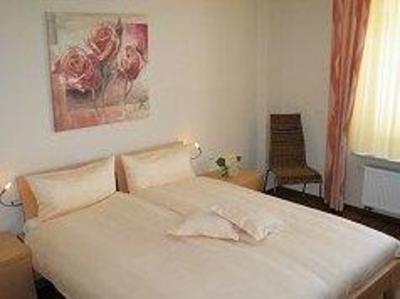 фото отеля Hotel-Restaurant La Fontana Costanzo