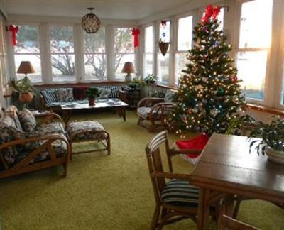 фото отеля Black Walnut Point Inn