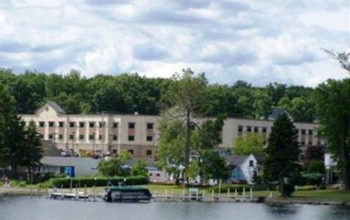 фото отеля Chautauqua Suites, Meeting & Expo Center
