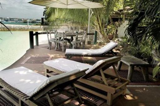 фото отеля Chema's By The Sea Resort