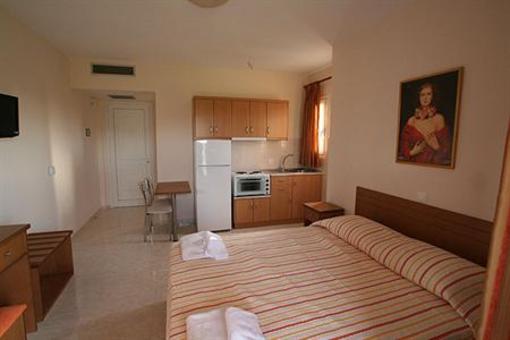 фото отеля Maria's Filoxenia Suites