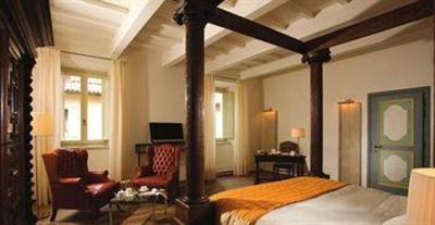 фото отеля Palazzo Seneca