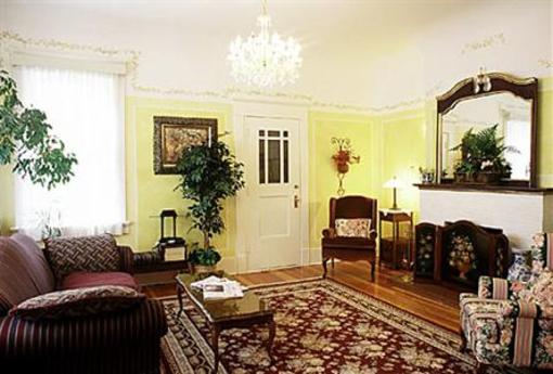 фото отеля The Balfour B&B Vancouver