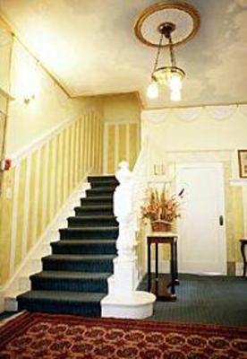 фото отеля The Balfour B&B Vancouver