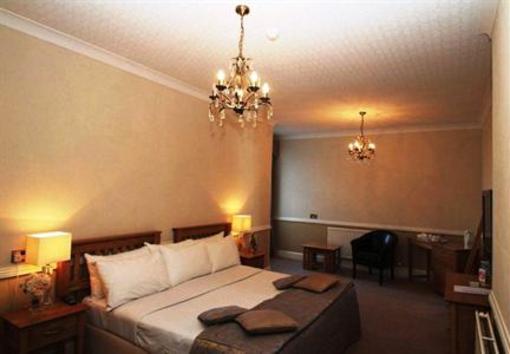 фото отеля BEST WESTERN Royal Chase Hotel