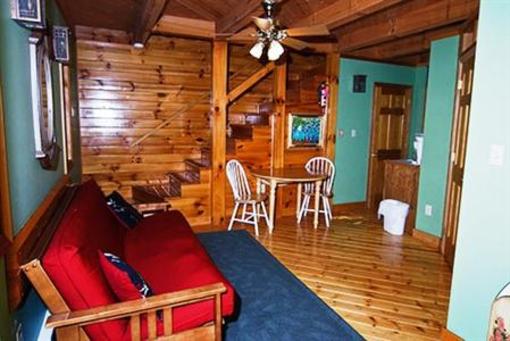 фото отеля Ravenwood Castle Accommodations New Plymouth (Ohio)