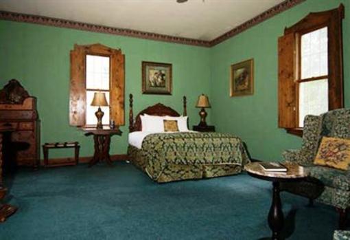 фото отеля Ravenwood Castle Accommodations New Plymouth (Ohio)