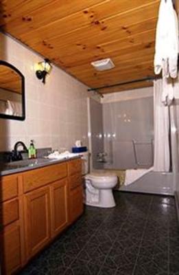 фото отеля Ravenwood Castle Accommodations New Plymouth (Ohio)