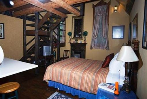 фото отеля Ravenwood Castle Accommodations New Plymouth (Ohio)