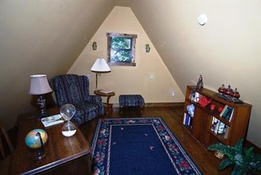 фото отеля Ravenwood Castle Accommodations New Plymouth (Ohio)