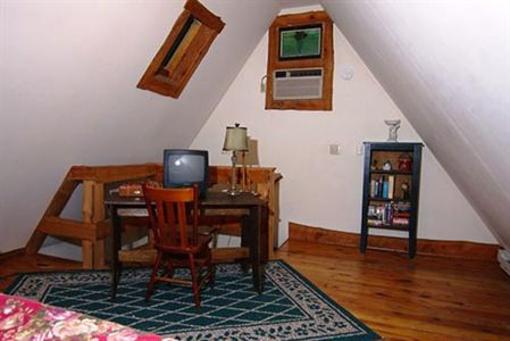 фото отеля Ravenwood Castle Accommodations New Plymouth (Ohio)
