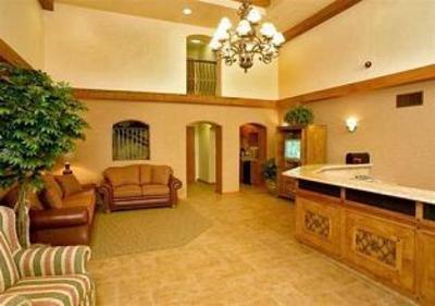 фото отеля Destination Daytona Inn& Suites