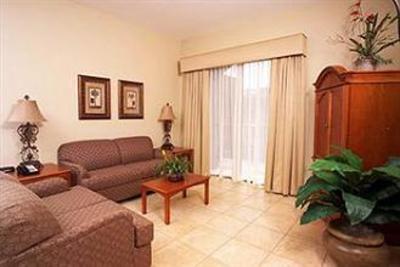 фото отеля Destination Daytona Inn& Suites