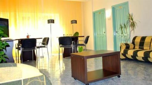 фото отеля Hostel Holland Bacau