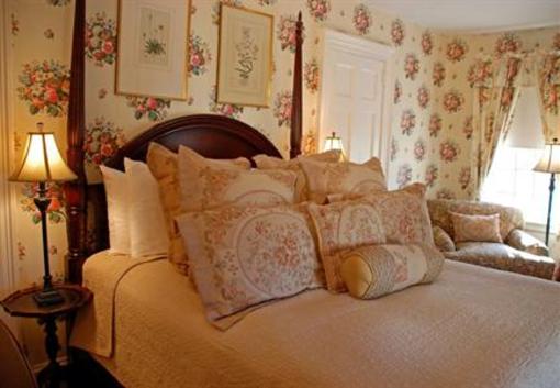 фото отеля Bee and Thistle Inn and Spa