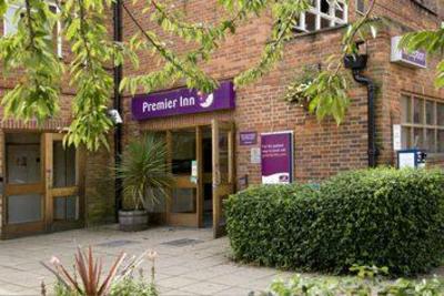 фото отеля Premier Inn Harrow London