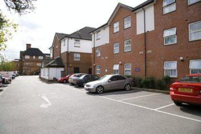 фото отеля Premier Inn Harrow London