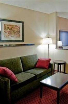 фото отеля Plaza Suites