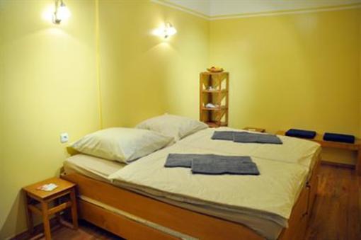 фото отеля Mirbach-Apartments