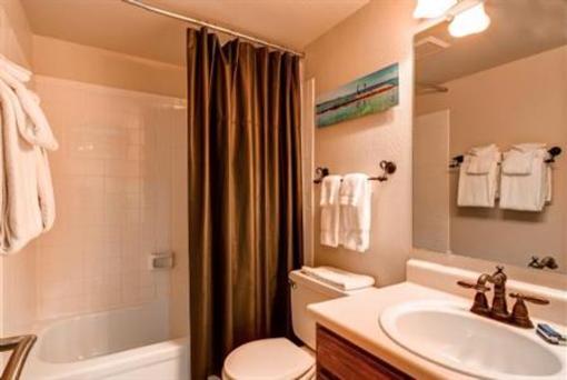 фото отеля River Mountain Lodge unit w305