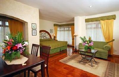 фото отеля Hotel El Rodeo Country Inn