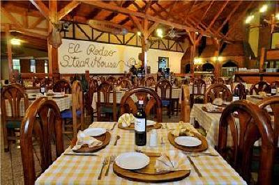 фото отеля Hotel El Rodeo Country Inn