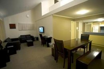 фото отеля Toowong Inn & Suites