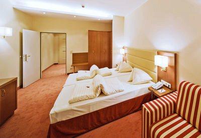 фото отеля Romantikhotel Traube