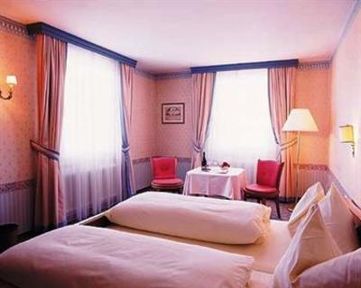 фото отеля Romantikhotel Traube