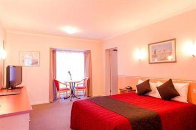 фото отеля The Waverley International Hotel