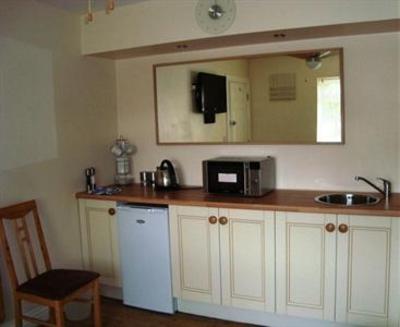 фото отеля Crossways Tavern Exeter