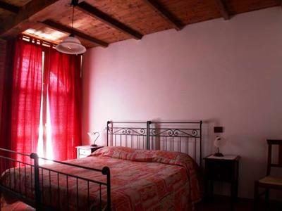 фото отеля Cascina Caldera Bed & Breakfast Cantarana