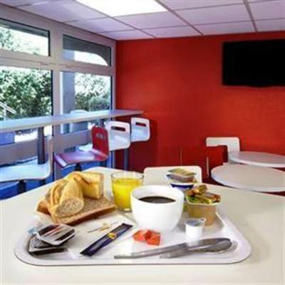 фото отеля Premiere Classe Beziers - Villeneuve Les Beziers